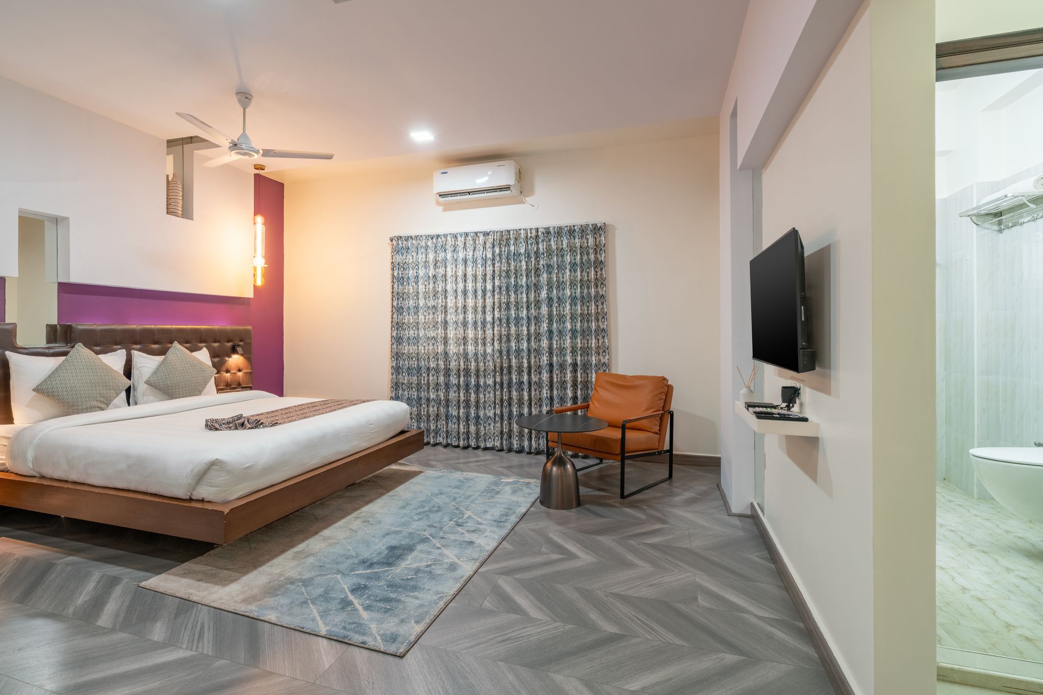 Hotel Serenity La Vista Deluxe Double Room 4