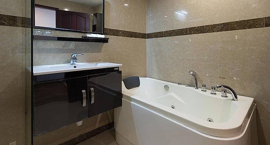 No.18 Hotel Deluxe Room 4