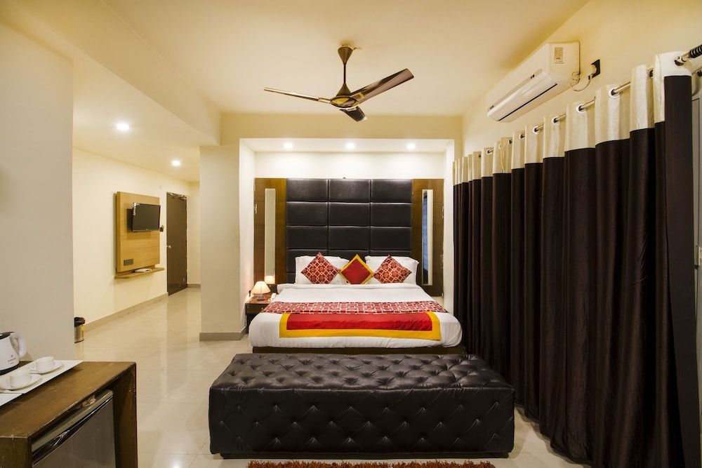 Junior Double Room, Smoking, City View