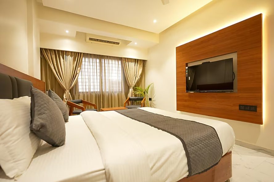 Hotel Sai Kamal Superior Double Room 5