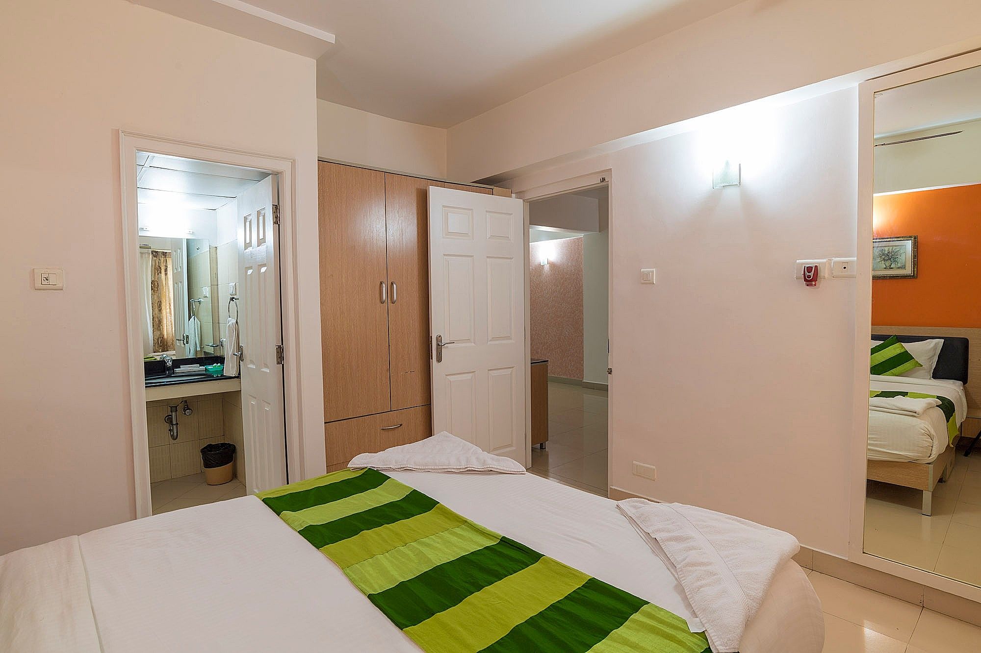 Deluxe Studio Apartment