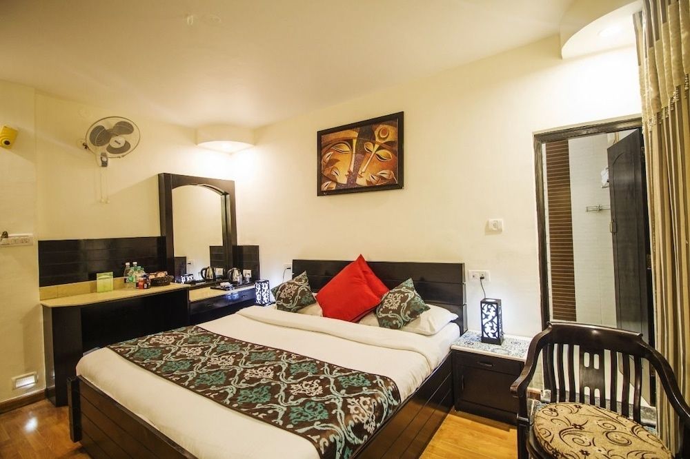 Hotel Jungle Hut Deluxe Room 3