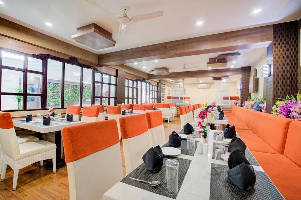 undefined Hotel Mahadev Palace 4