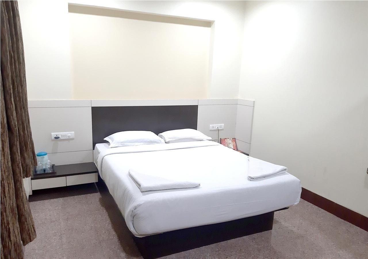 Hotel Adarsha Palace Standard Double/Twin Room 2