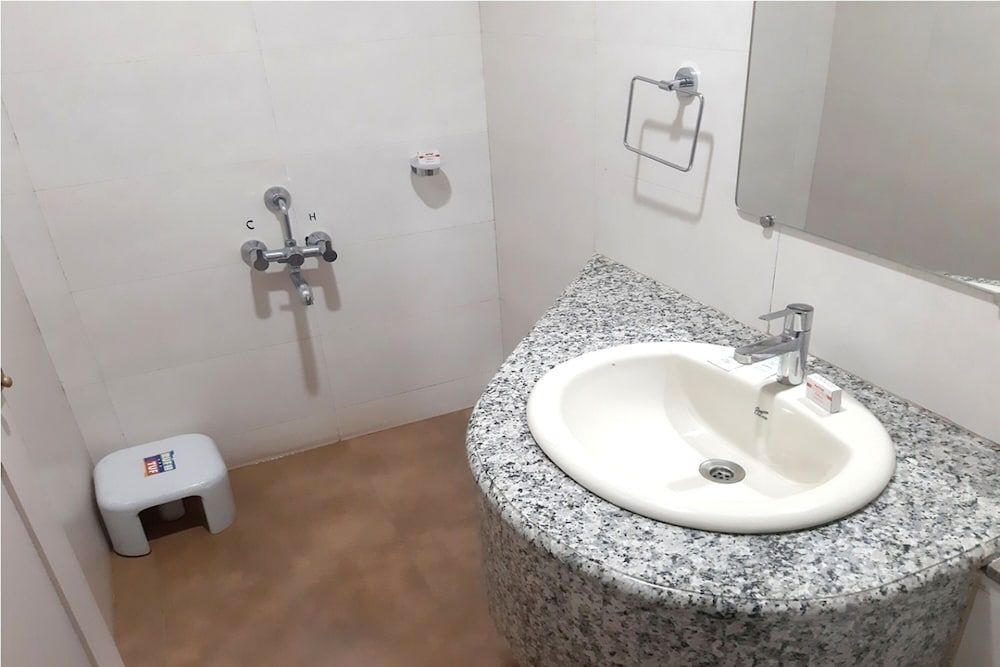 Hotel Adarsha Palace Standard Double/Twin Room 3