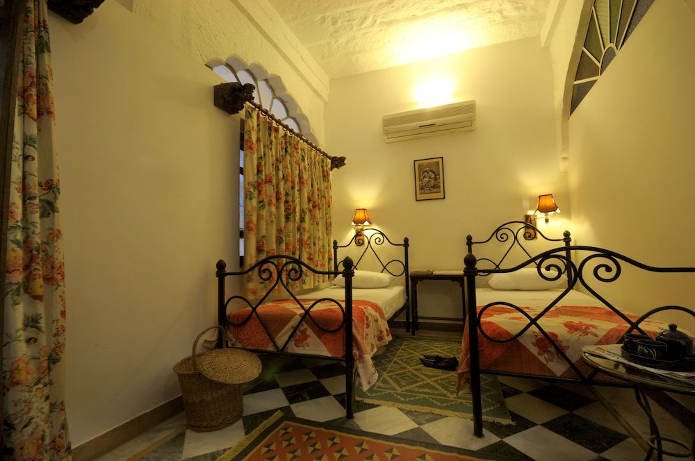 Haveli Inn Pal Heritage Non View Room 2