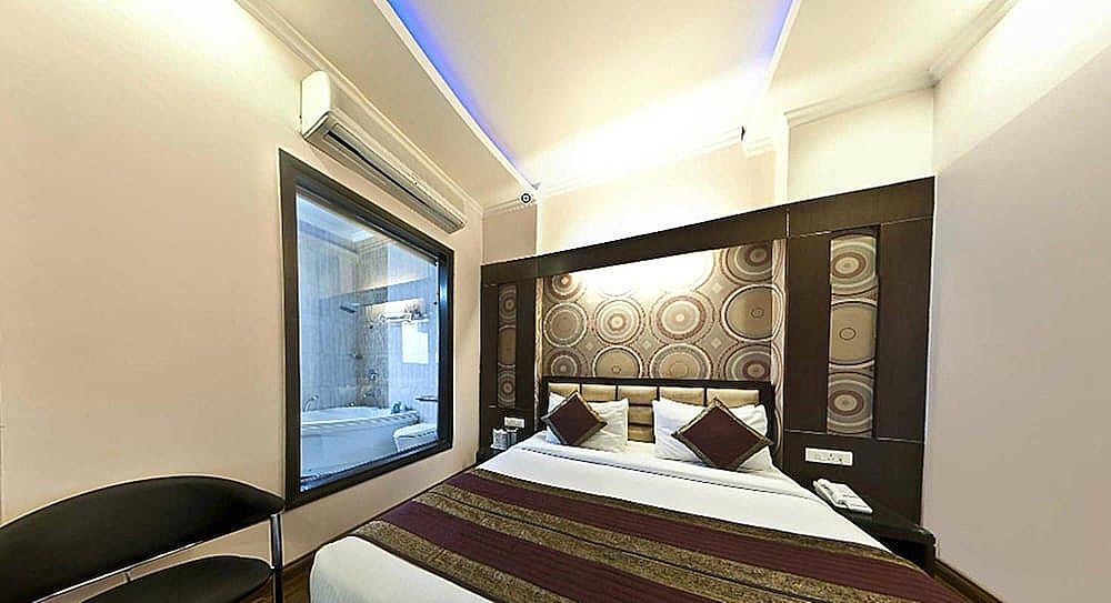Hotel Le Cadre Executive Double Room 3