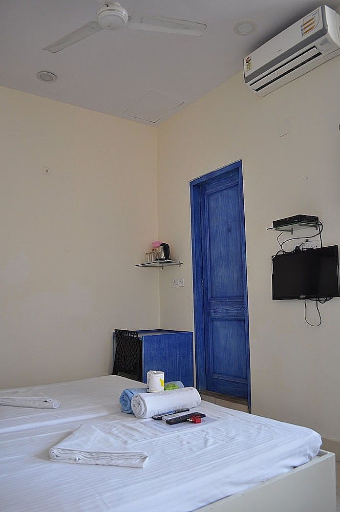 Hotel Kabli Standard Room 15