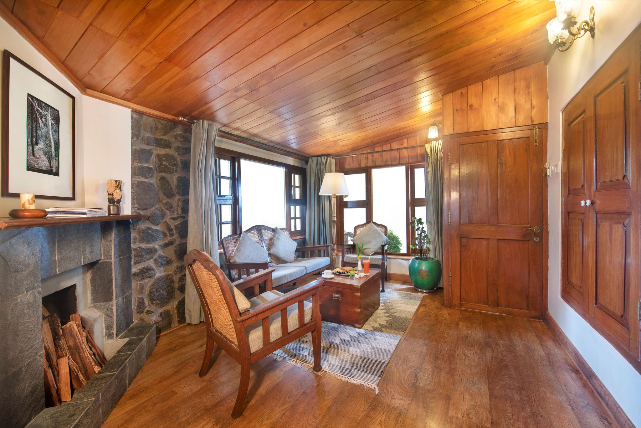 Signature Suite with Fireplace