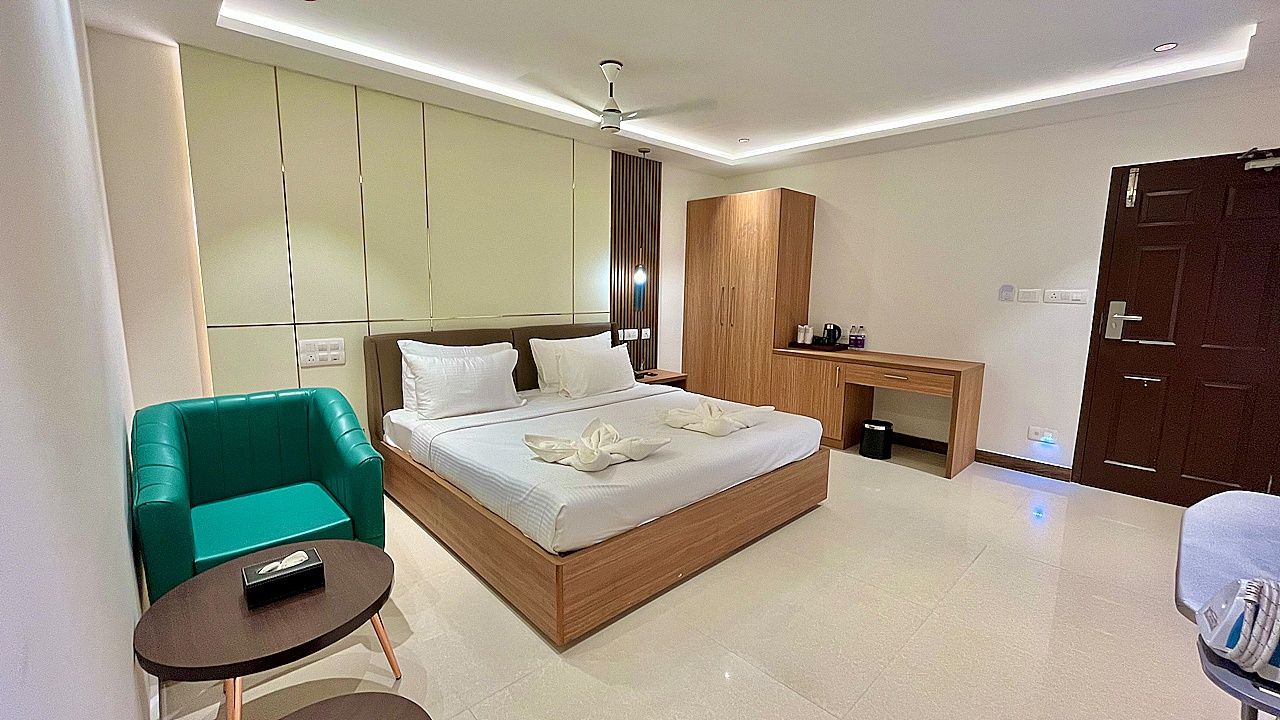 Pearl Deluxe Room