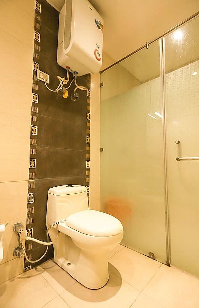 Lavish Inn Super Deluxe Room 16