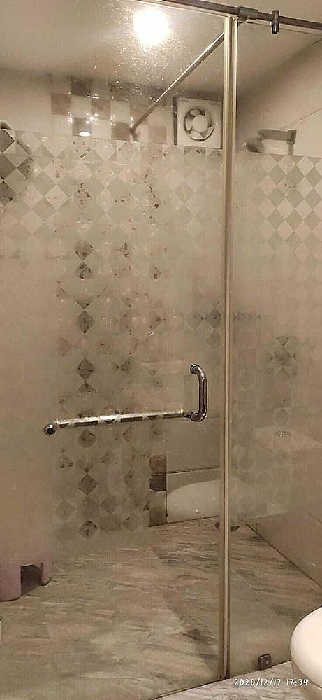 Lavish Inn Super Deluxe Room 15