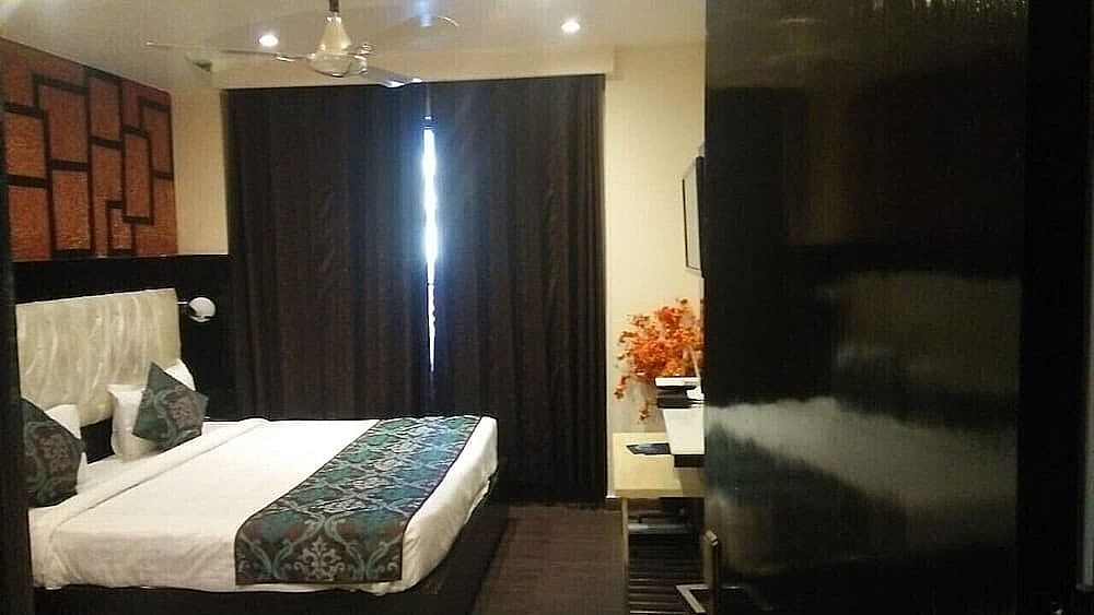 Lavish Inn Super Deluxe Room 4