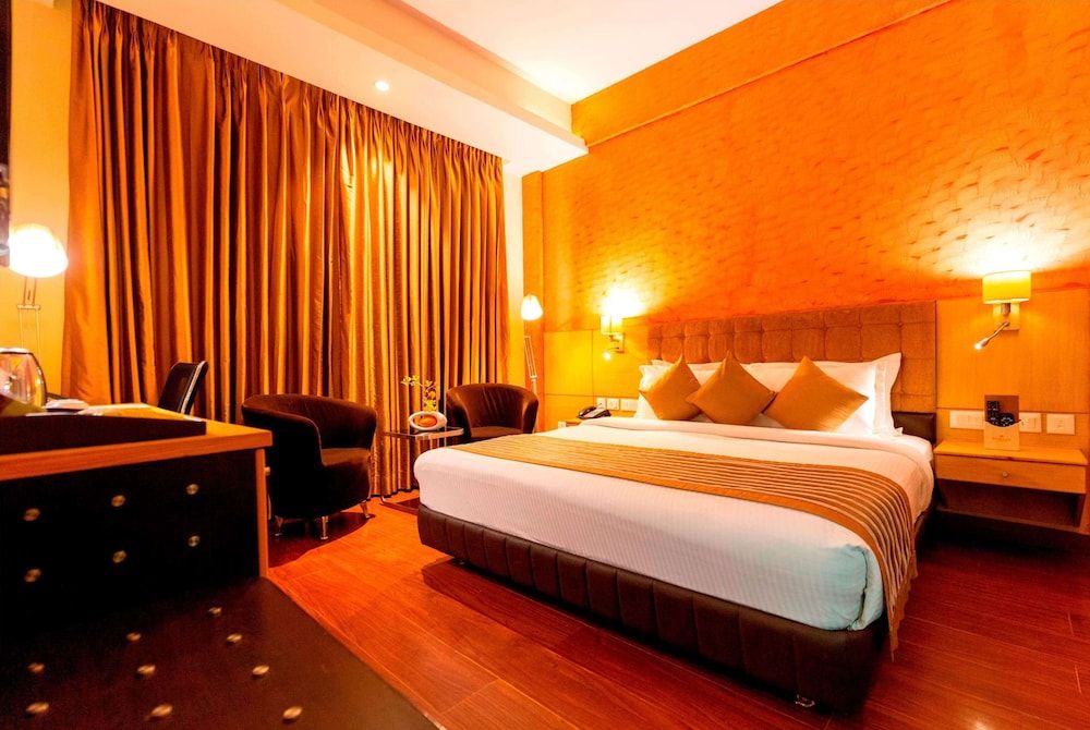 Ramada by Wyndham Neemrana Deluxe Room, 1 King Bed 2