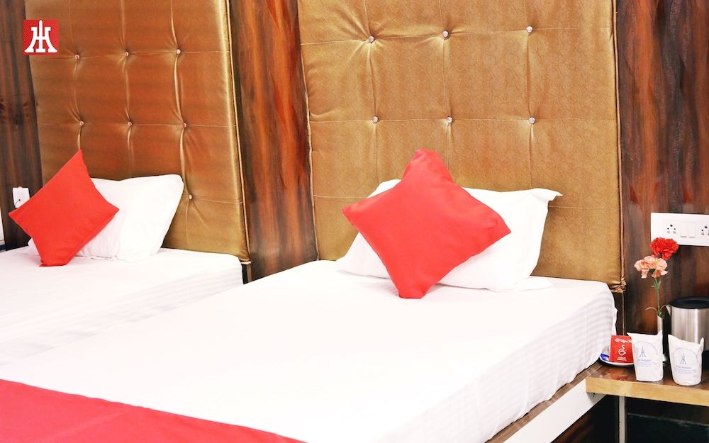 undefined Hotel Holydon 7