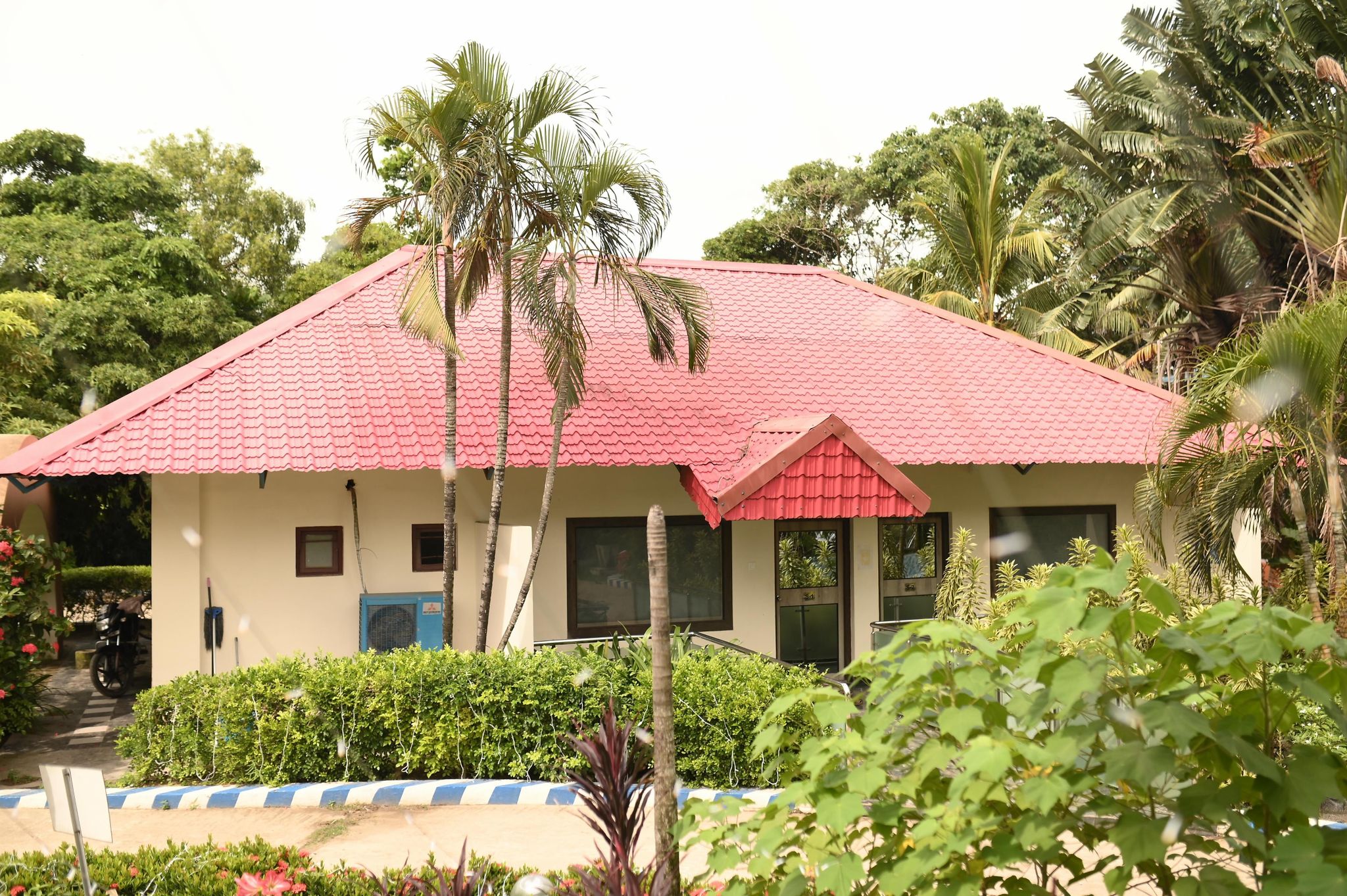 undefined Sana Beach Resort 8