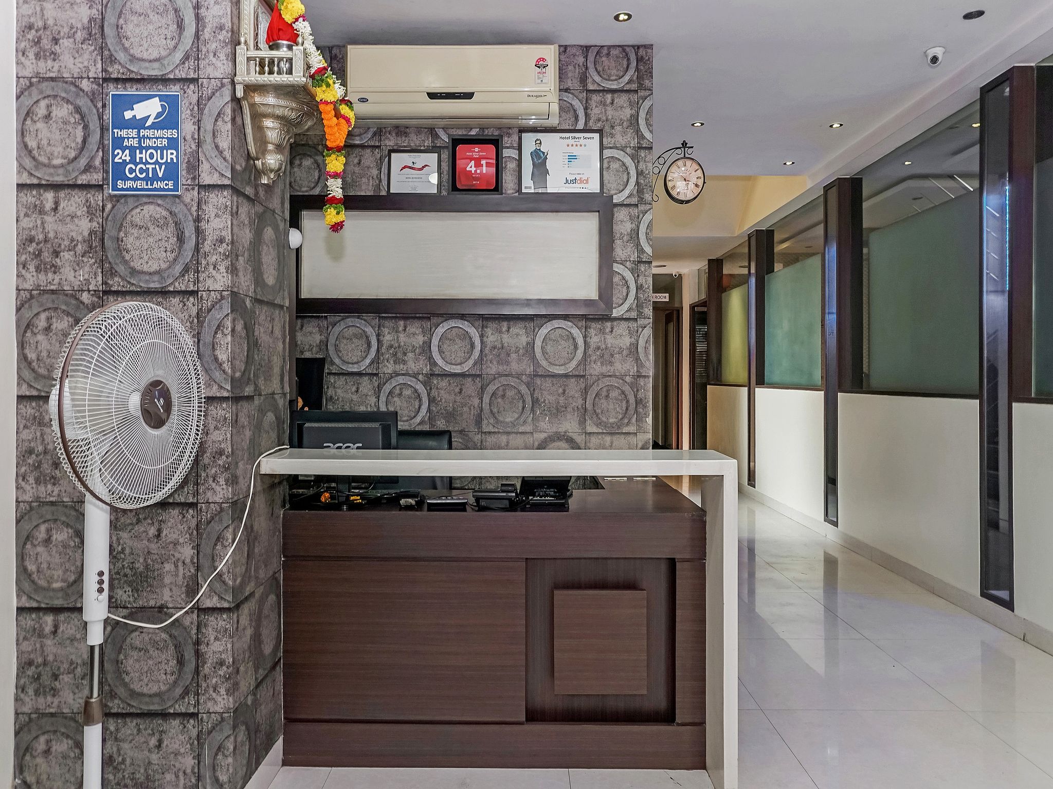 undefined Hotel Silver Seven 2