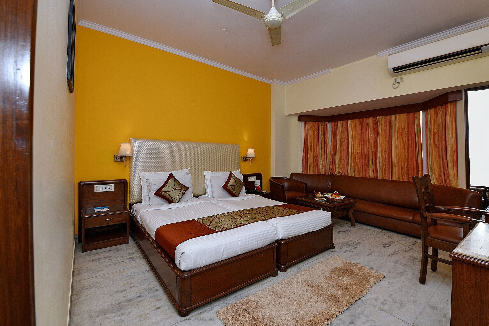 The Beaufort Inn Deluxe Double Room 2