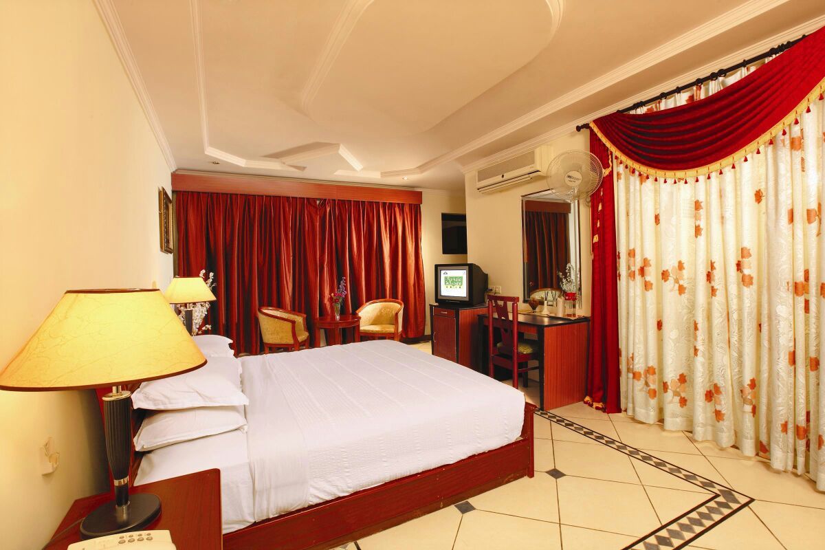 EMARALD RESORT Deluxe AC Room 2