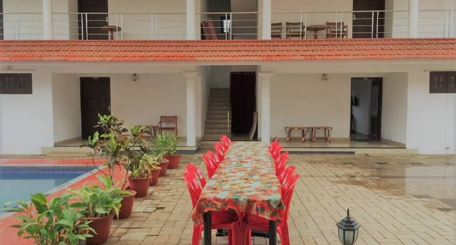 undefined Lake Gardens resorts 6
