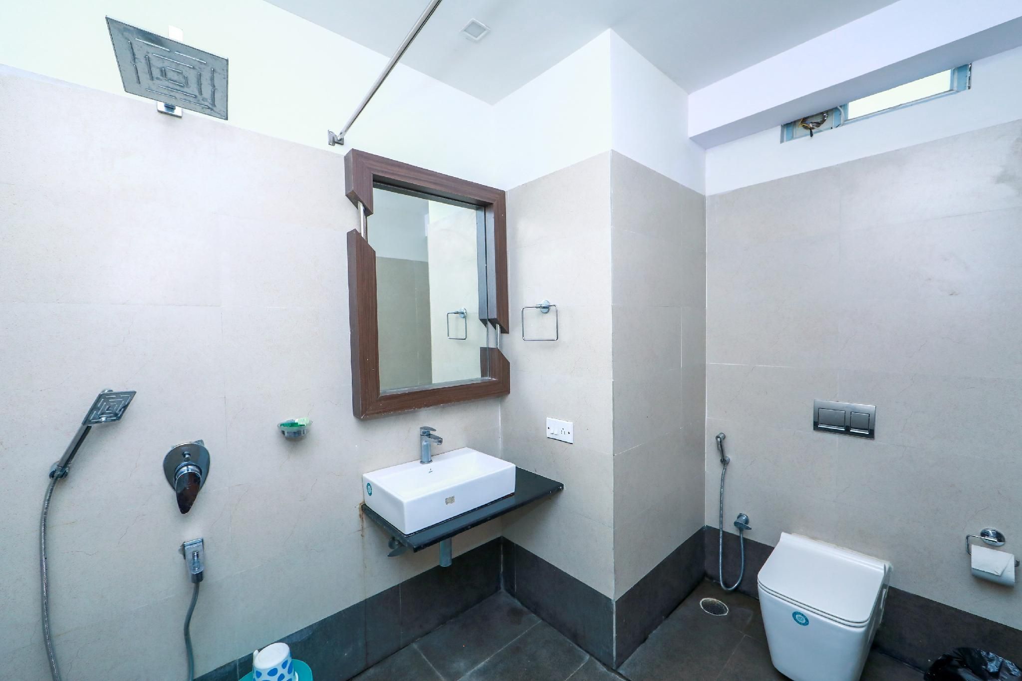 Pearl Park Beach Resort Deluxe Room - Garden View 3