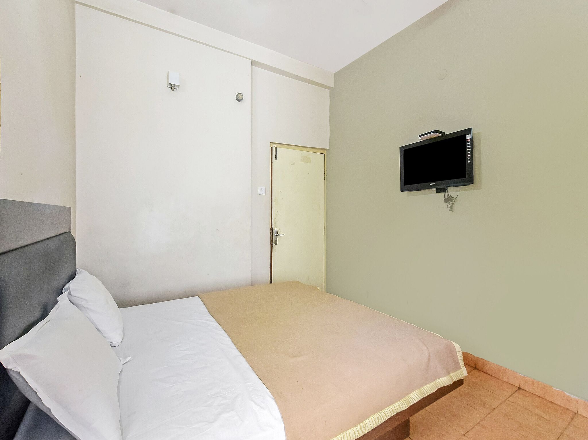 Hotel Airlines Mysuru NON AC ROOM 3