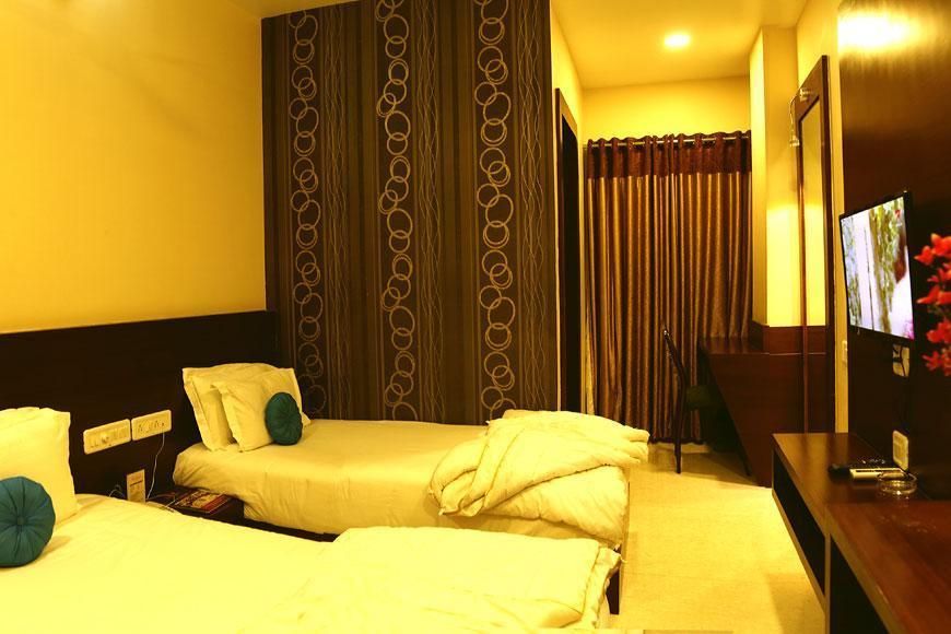 Hotel Shri Khedapati International Delux Room 3