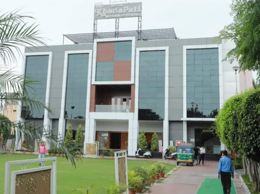 Hotel Exterior