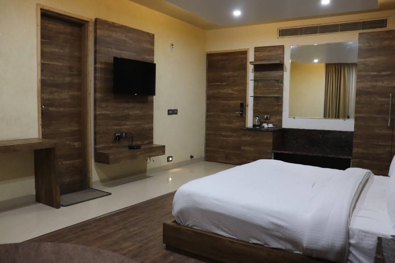 Hotel New York Plaza Una Deluxe Room 2