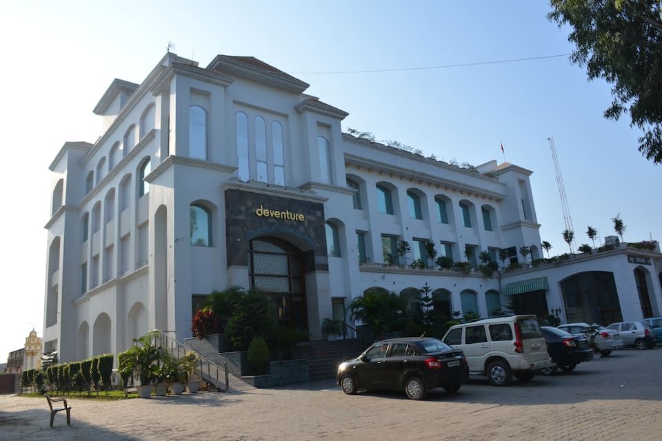 Hotel_Exterior_Main_Picture