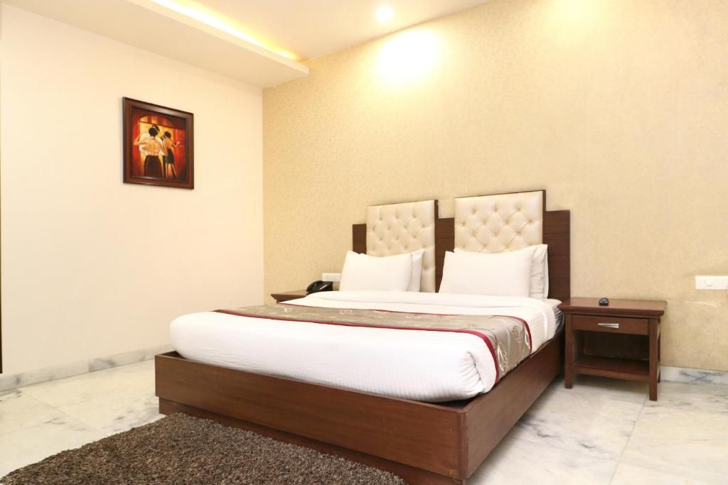 Hotel Leela Grande Club Luxuria 8