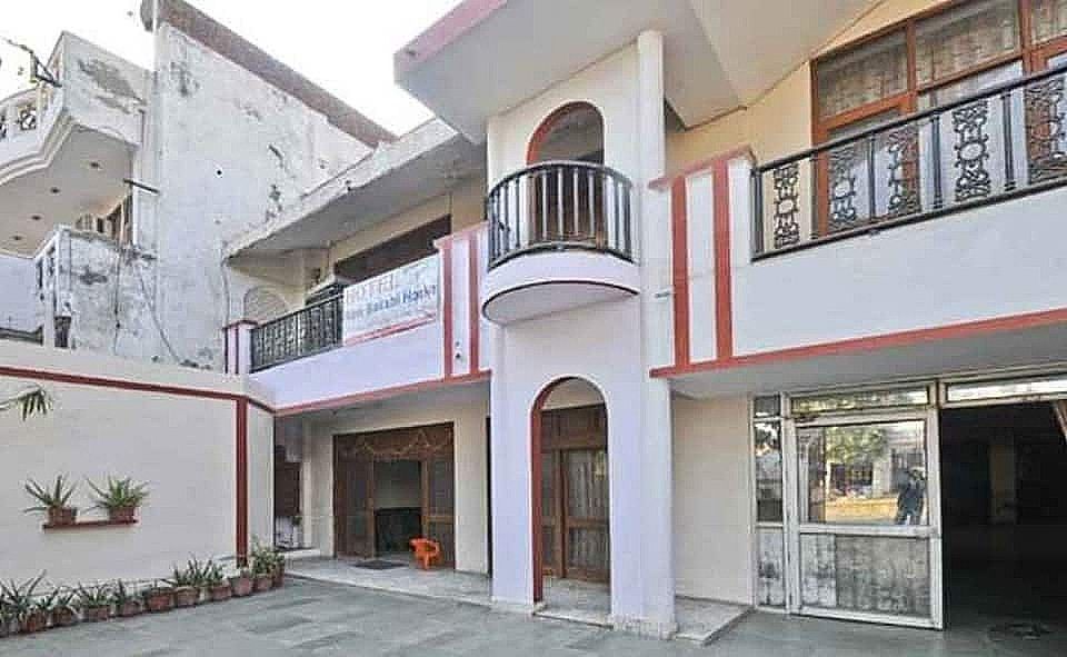 undefined Hotel New Bakshi House 6