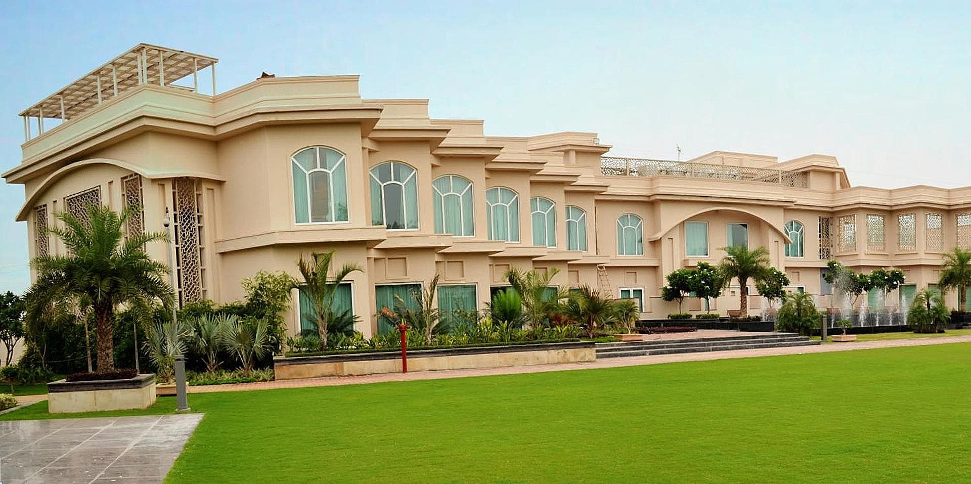 Hotel Exterior