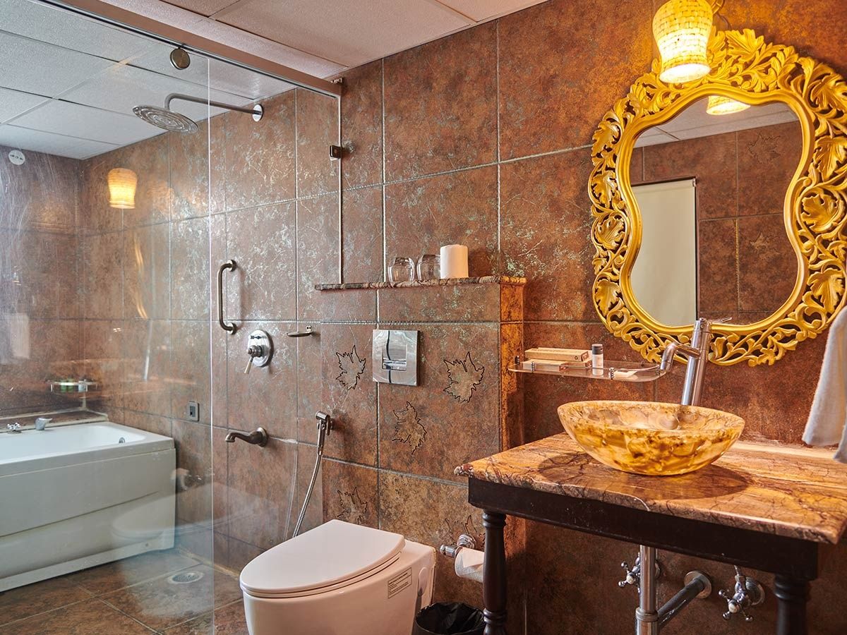 WelcomHeritage Traditional Haveli Heritage Suite Room 9