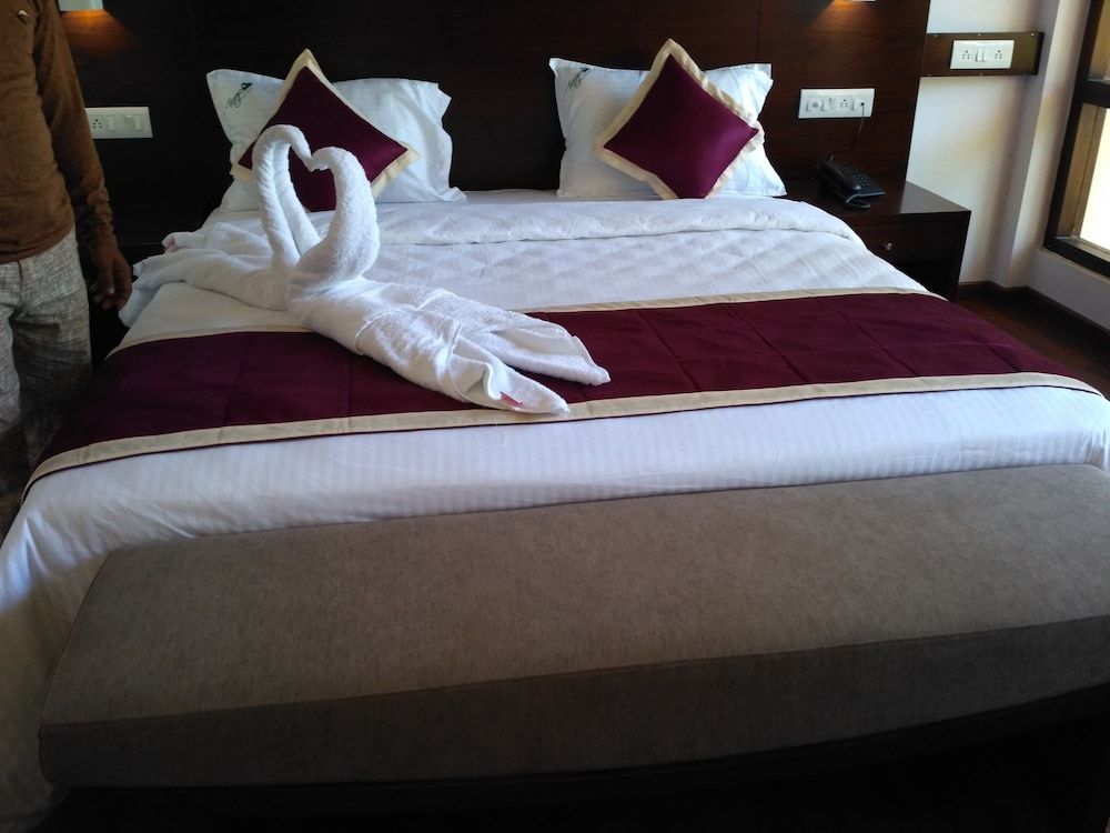Tango Beach Resort Deluxe Room 2