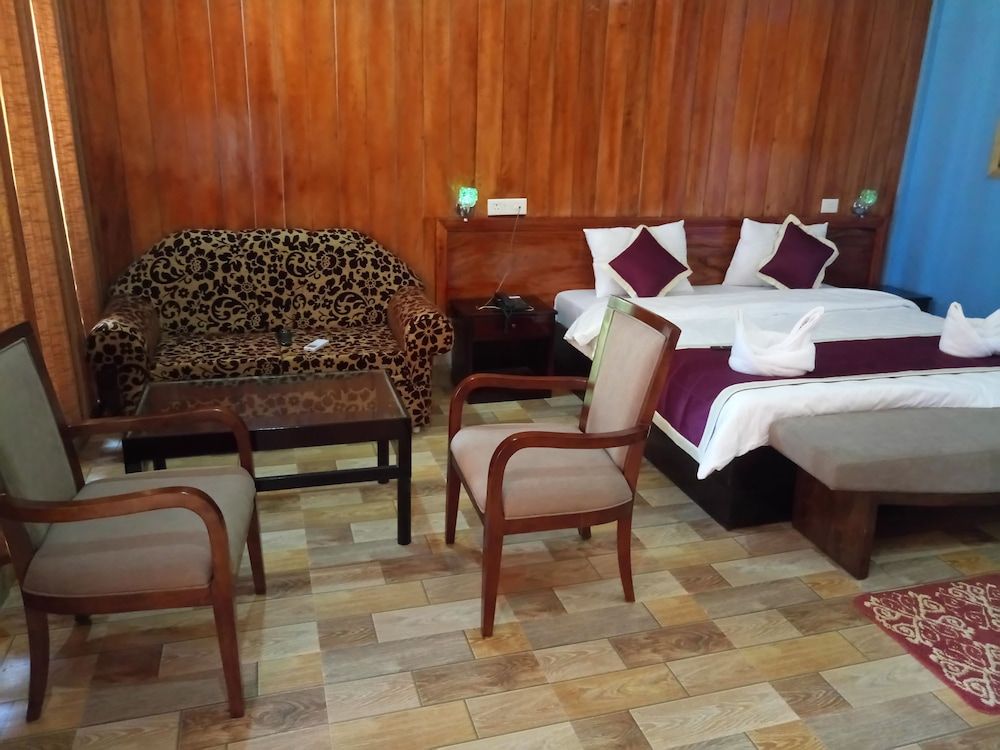 Royal Studio Suite