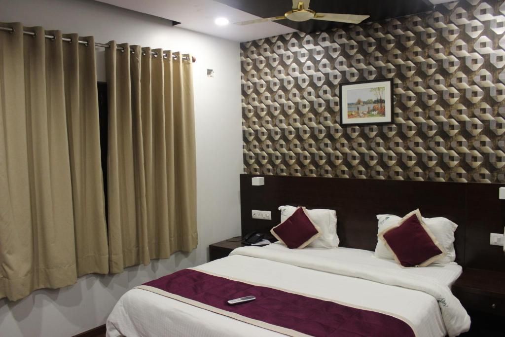 undefined Tango Beach Resort 5