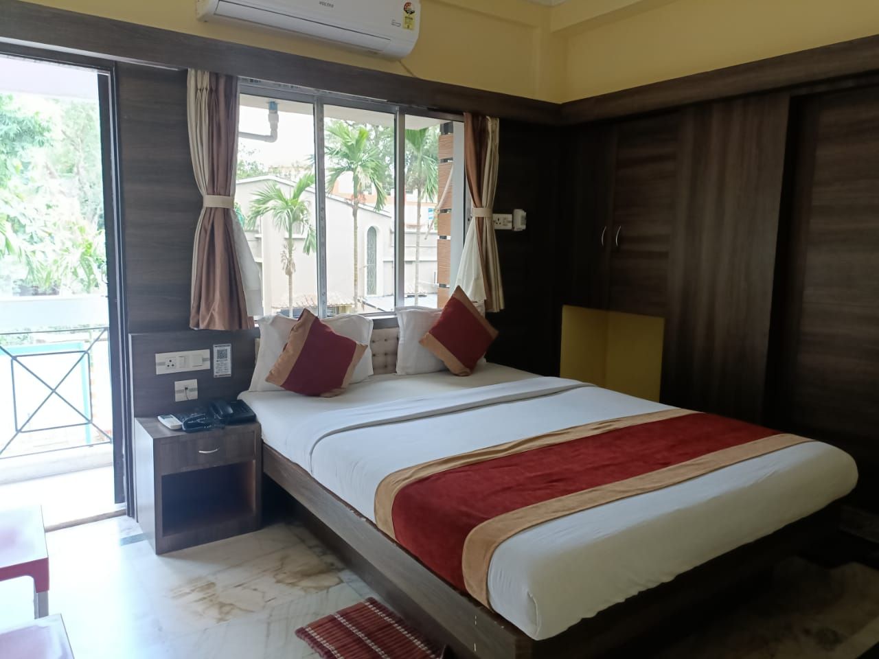Superior AC Double Bed Room