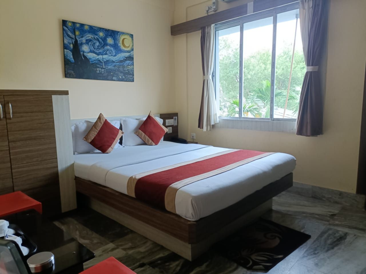 The Royal bengal Deluxe AC Double Bed Room 3