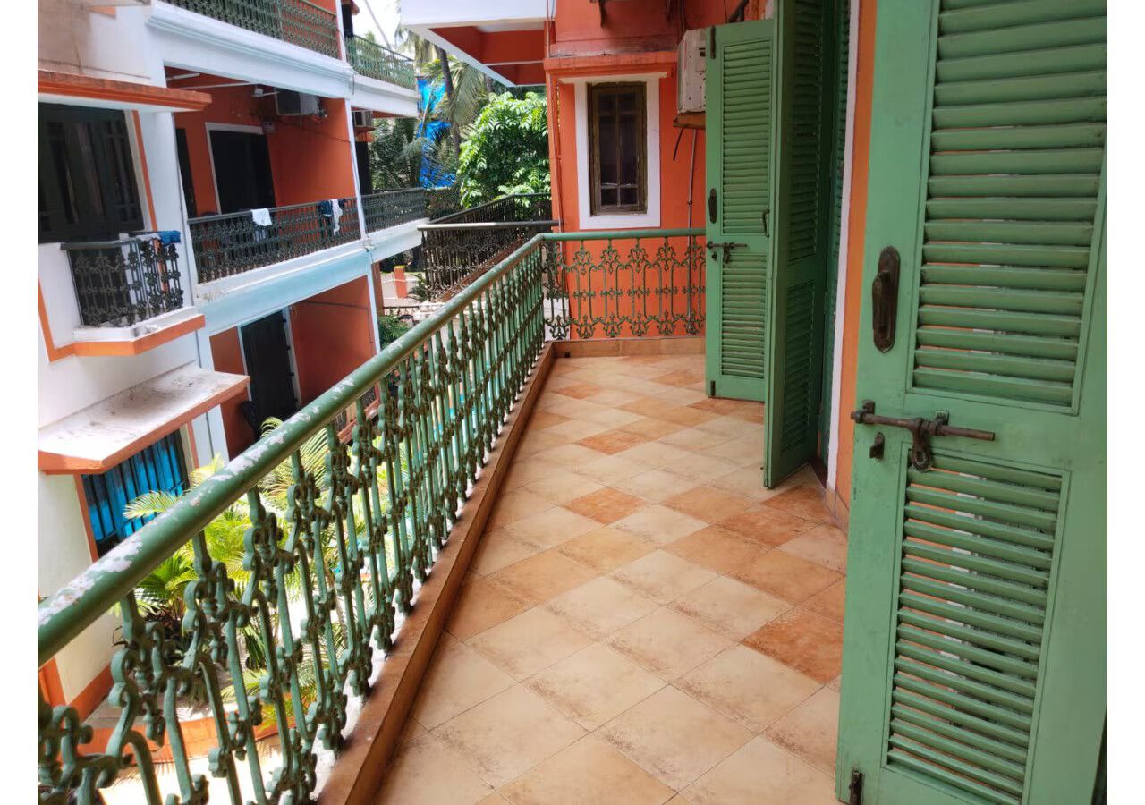 undefined Smiley Holidays 3