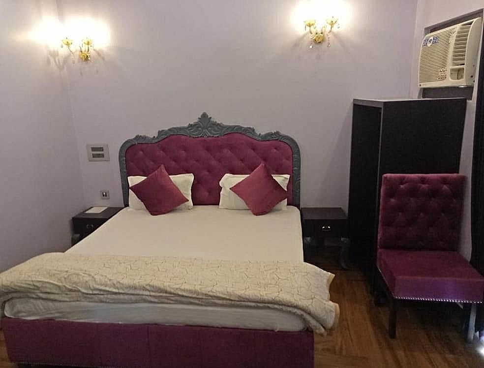 Maya Hotel & Restaurant Deluxe Double Room