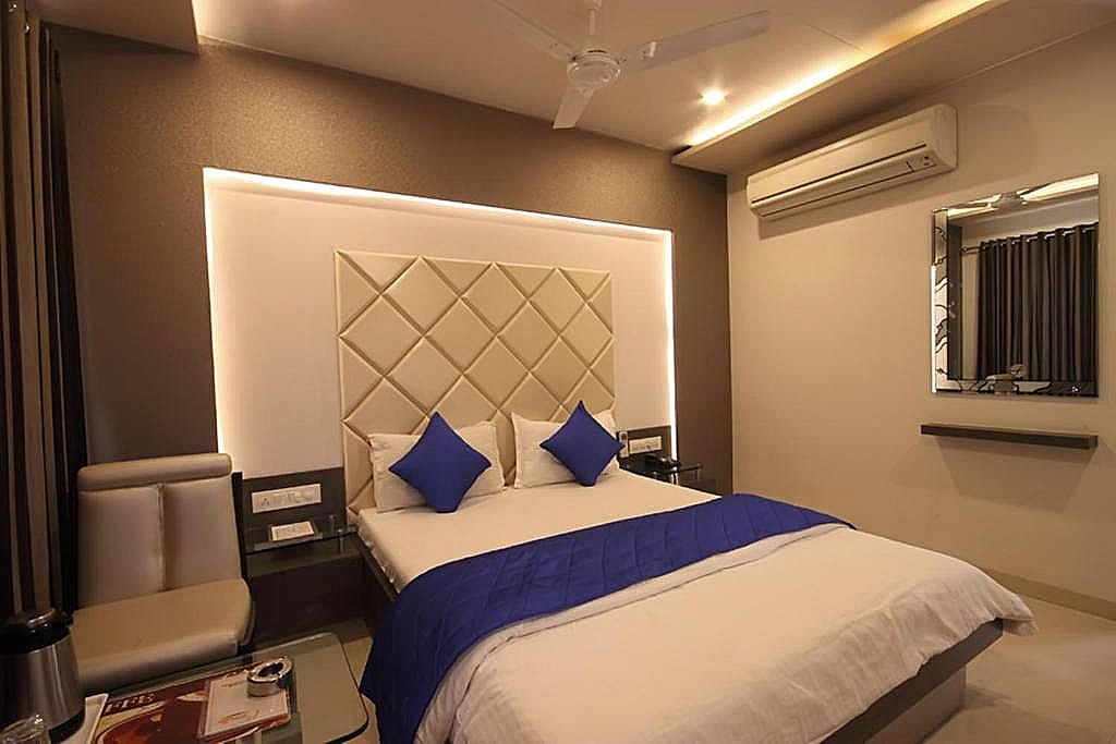 Executive King Bed Room