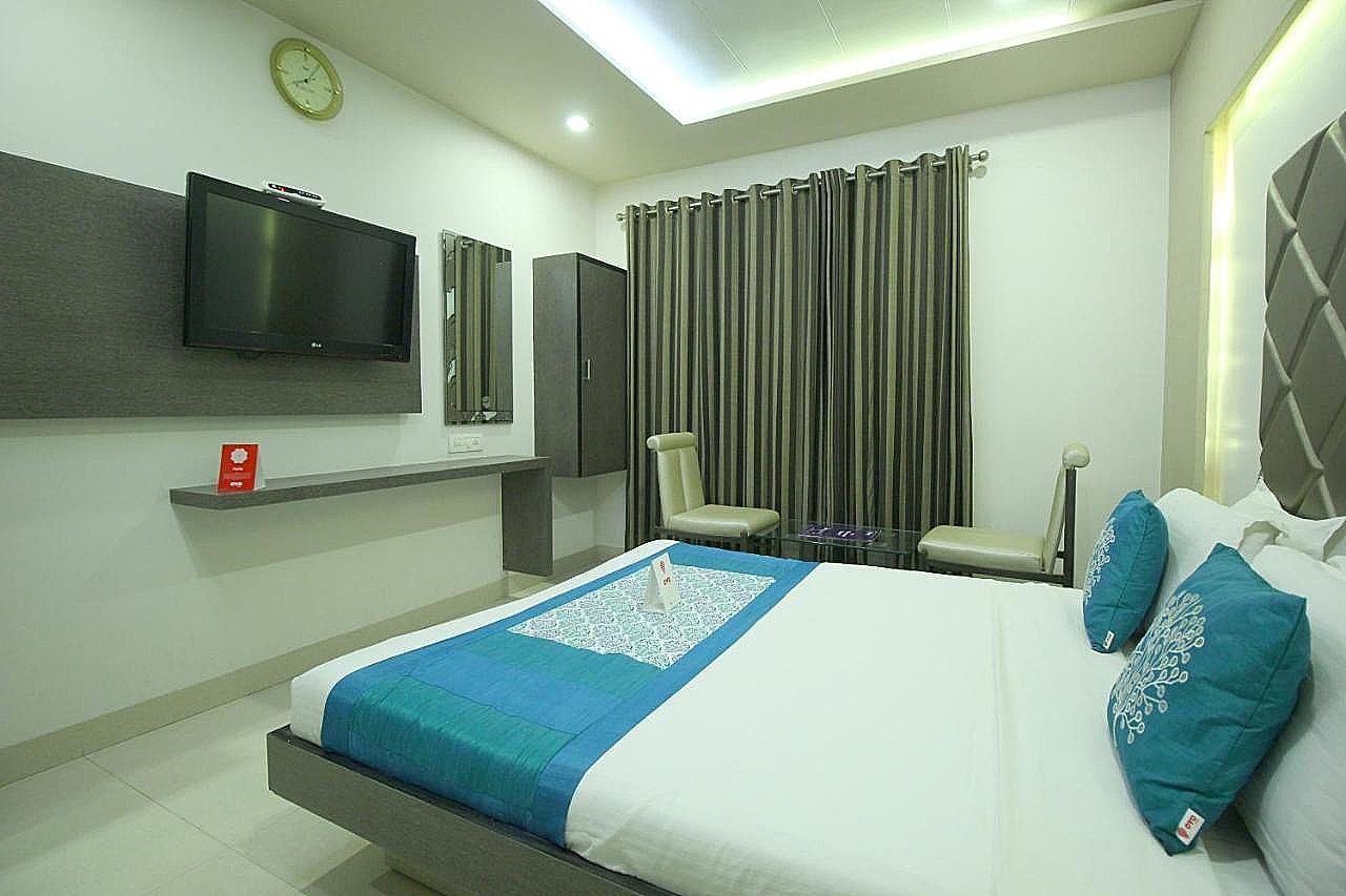Executive King Bed Room