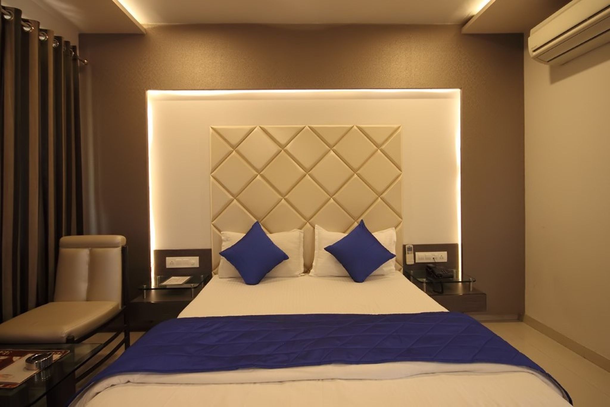 Hotel Flair Inn Executive Queen Bed Room 2