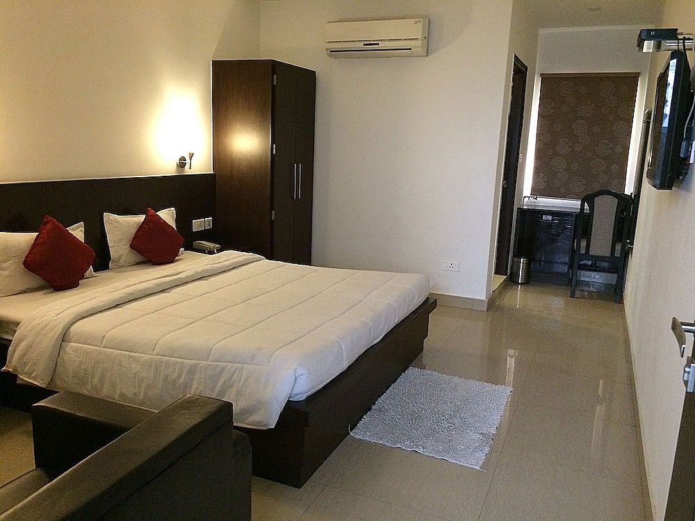 Hotel Love Kush Deluxe Room 9