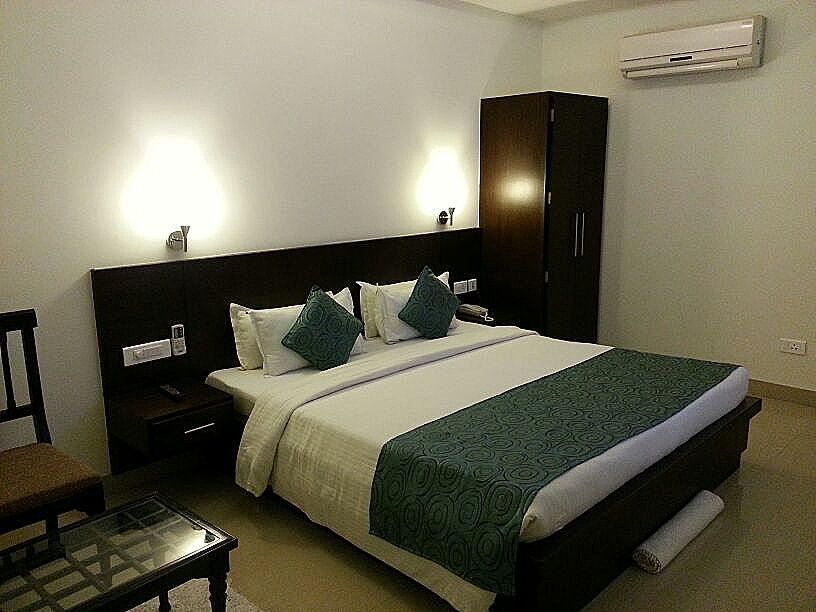 Hotel Love Kush Deluxe Room 11