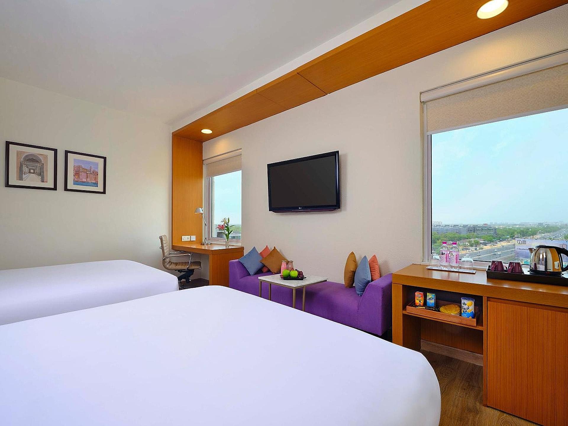 Deluxe Room Twin Bed