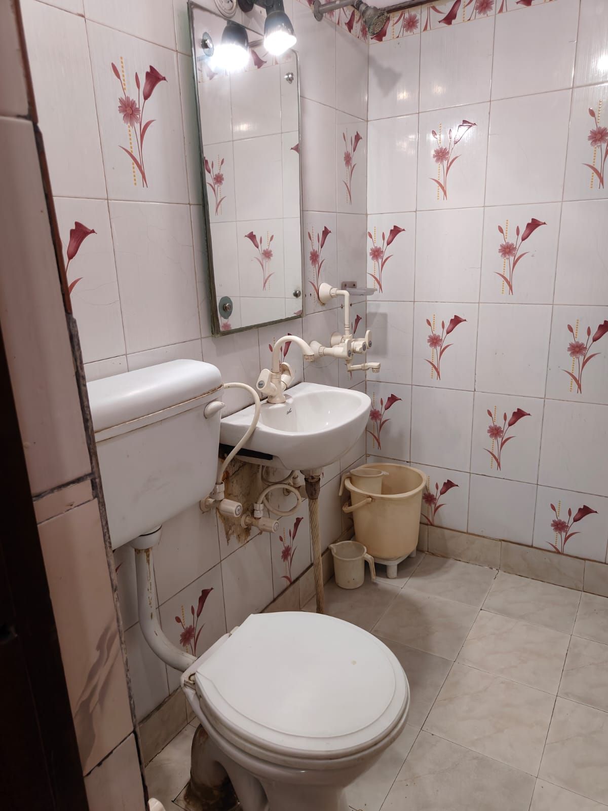 Hotel Sarwan STANDARD ROOM 17