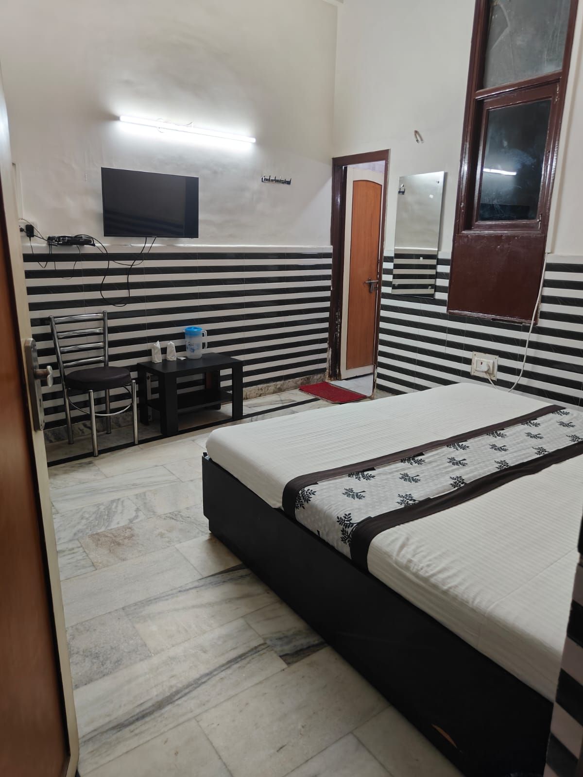 Hotel Sarwan STANDARD ROOM 3