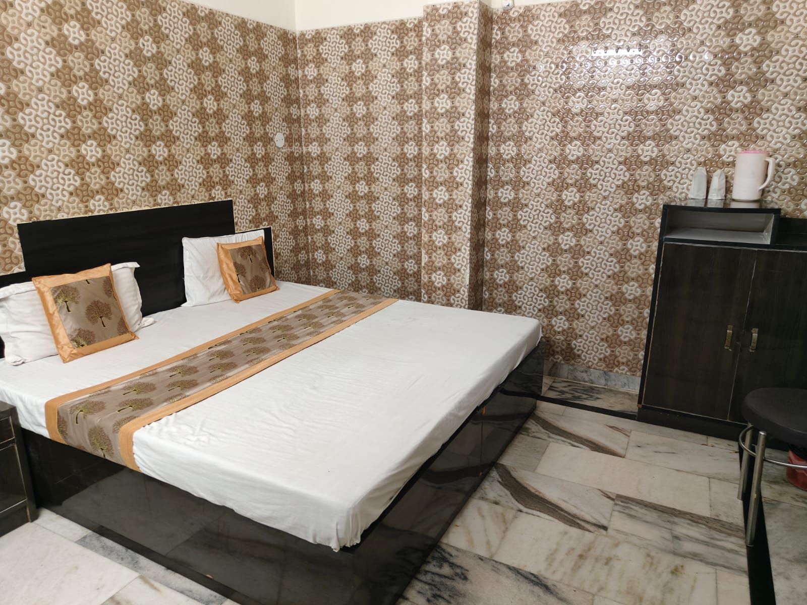 Hotel Sarwan STANDARD ROOM 5